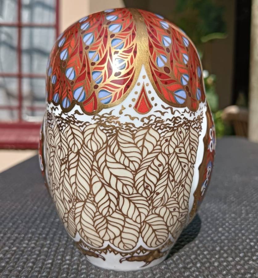 Royal Crown Derby Barn Owl 1996 Imari Paperweight  22K Gold Highlights  Silver Stopper
