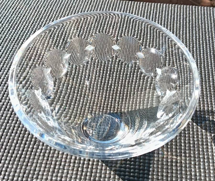 Ringing and Singing Stuart England Chrystal Glass Bowl with Stuart Chrystal Acid Etched Mark
