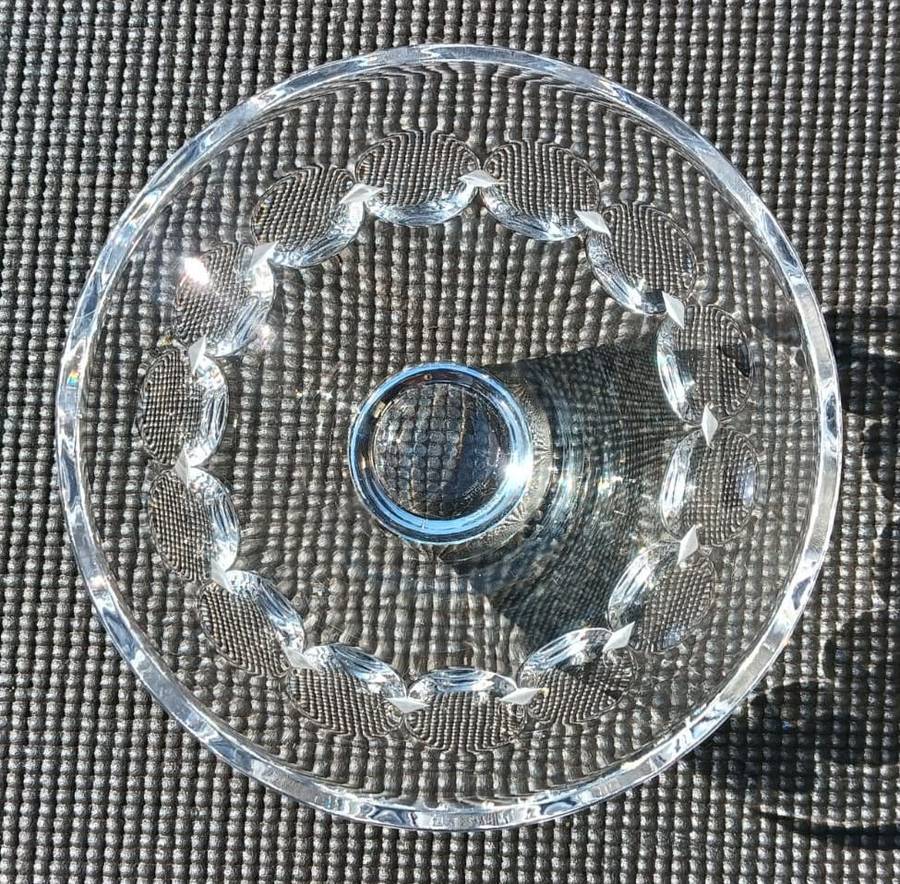 Ringing and Singing Stuart England Chrystal Glass Bowl with Stuart Chrystal Acid Etched Mark