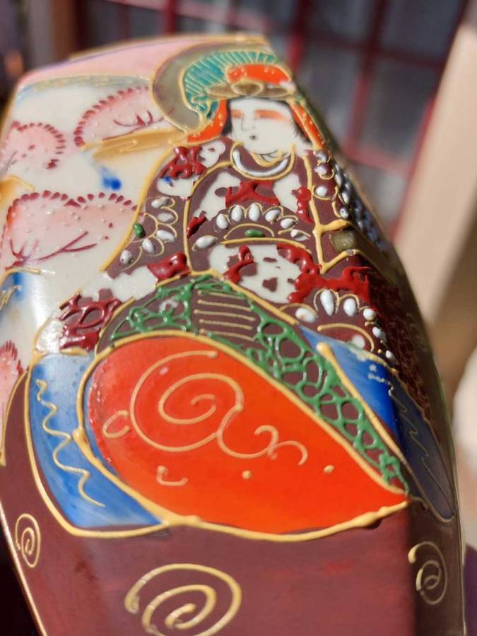 Vintage Japanese Moriage (Raised Enamel) Goddess Kannon Hexagonal (6-Sided) Shaped Vase