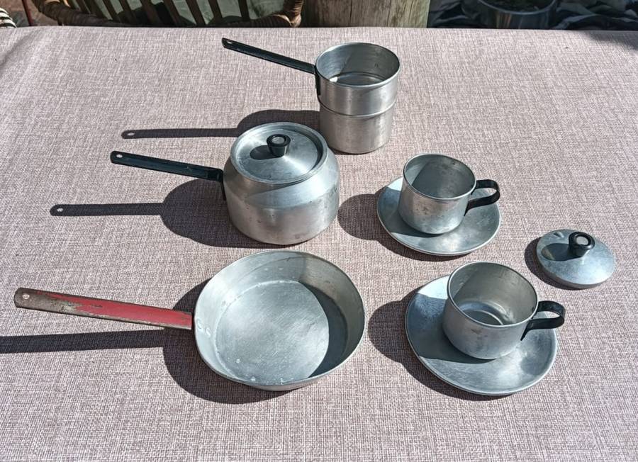 Vintage Kids Aluminium Cooking Set