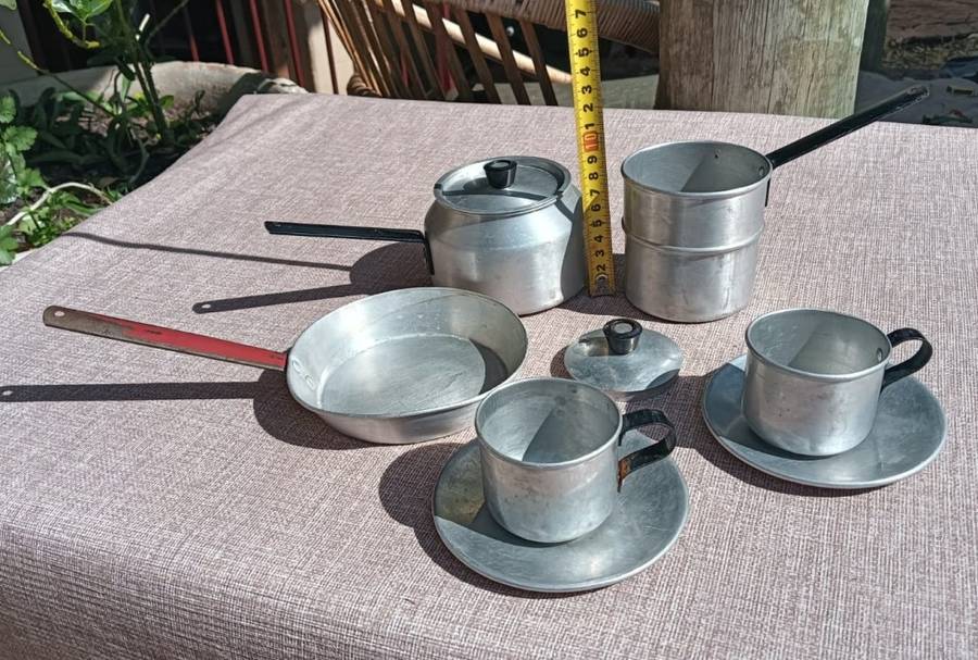 Vintage Kids Aluminium Cooking Set