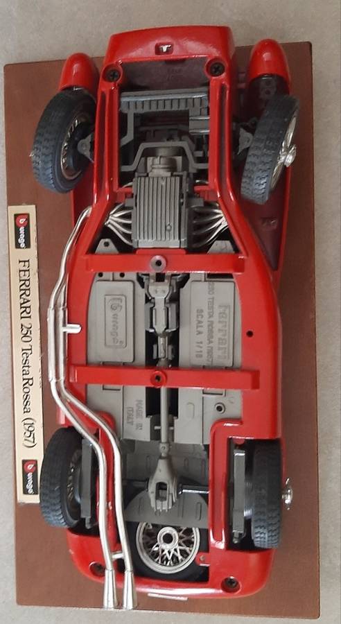 Ferrari 250 Testa Rossa 1957 Red Burago Model Car