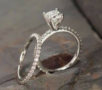 Absolutely Beautiful Wedding Engagement Ring Set