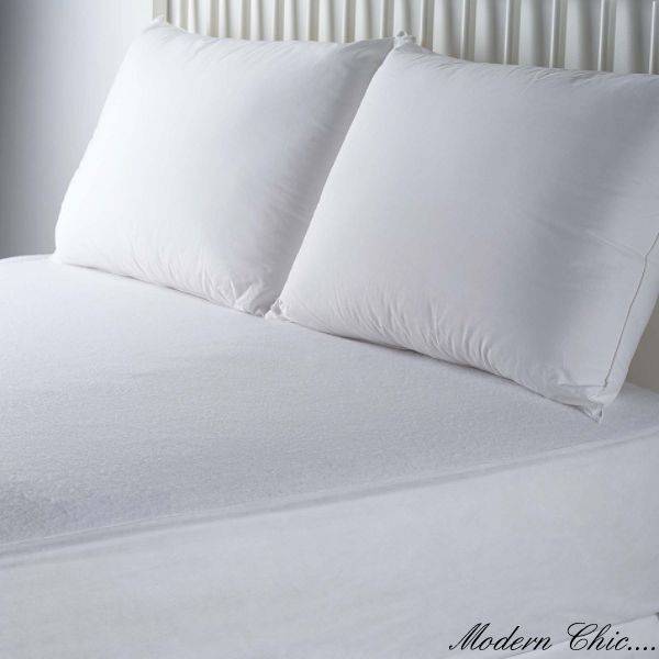 QUEEN MATTRESS PROTECTOR -VINYL -R1 RESERVE