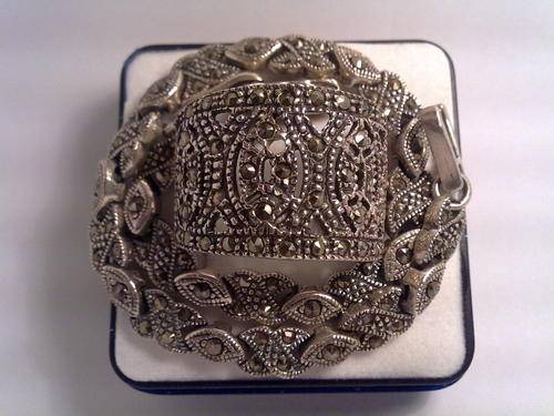 Beautiful~ Marquesite Bracelet and ring set~.limited offer