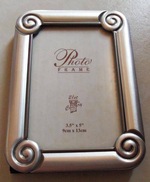 PHOTO FRAME