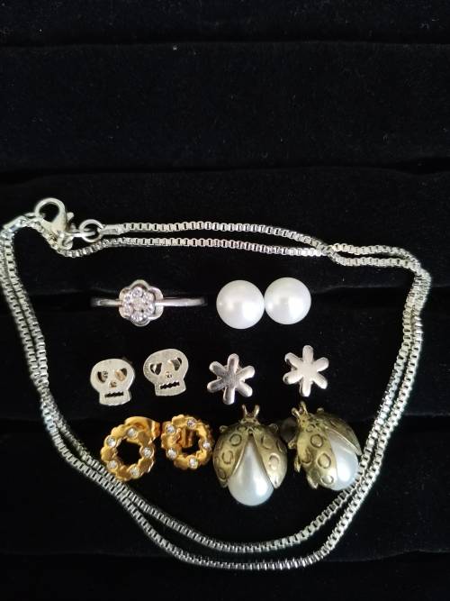Pic a MIX - 7 Piece Jewellery set in Box (3)