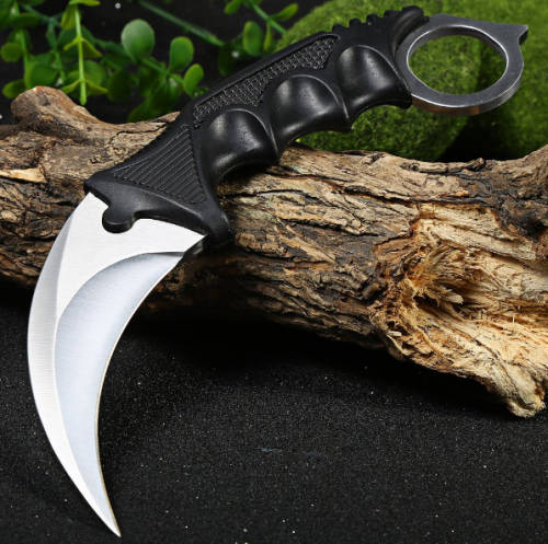 Counter Strike Titanium Karambit Knife fox Claws necklace knife with Housing
