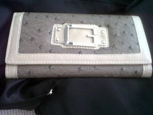 GUESS PURSE