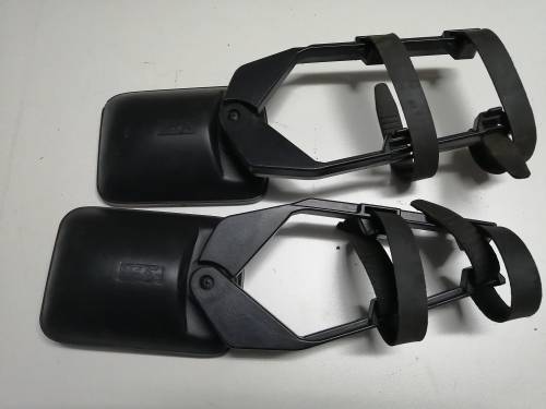 One detachable side mirror like the onces in the photo for towing caravan