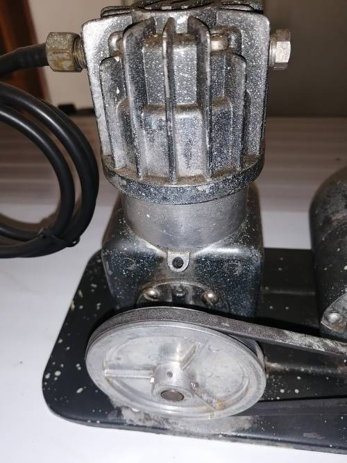 Small compressor