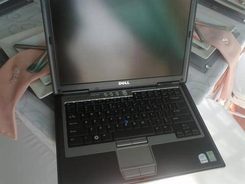 Free Shipping Dell Inspiron D630, 1gb ram, 160gb hdd, charger & Bag