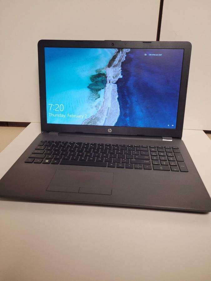 Back to School Like New HP 255 G6, AMD E2 9000e, 8GB, 1TB, AMD R2 512MB GPU, WIFI, 6 Hours Battery,