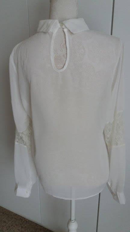 LACE BLOUSE