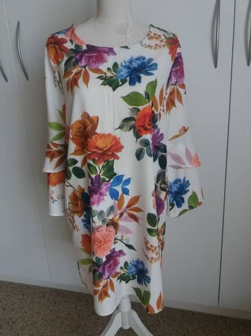 FLORAL DRESS