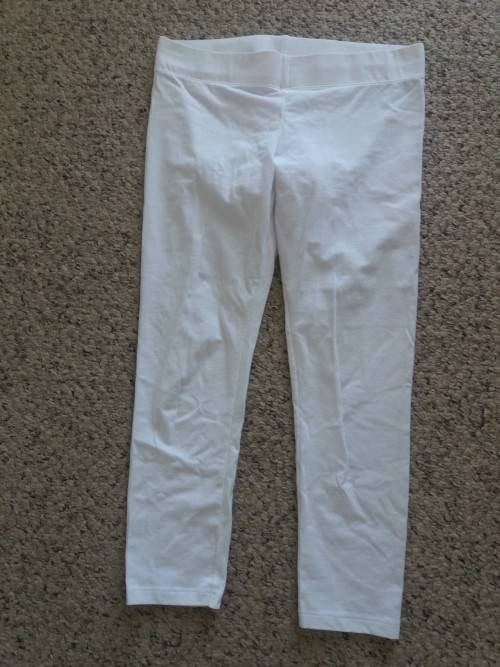 WHITE LEGGINGS