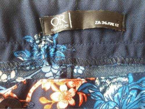 FLORAL NAVY PANTS