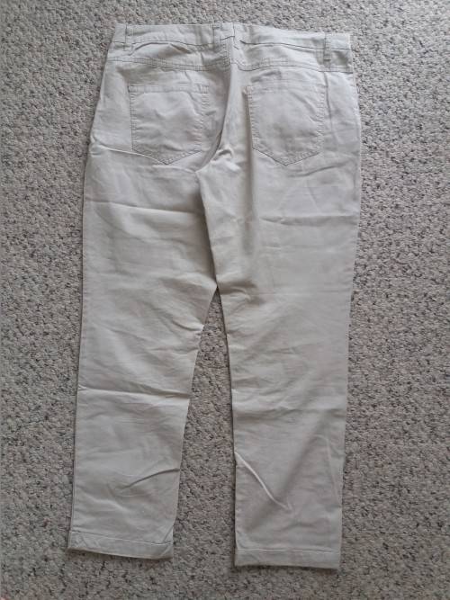 PALE BEIGE PANTS