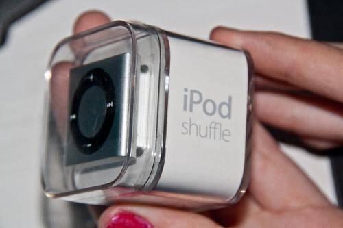 iPod Shuffle 2gig (Silver)