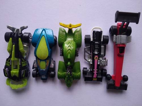 Lot of 10 Toy Cars (well used) - scale 1:64