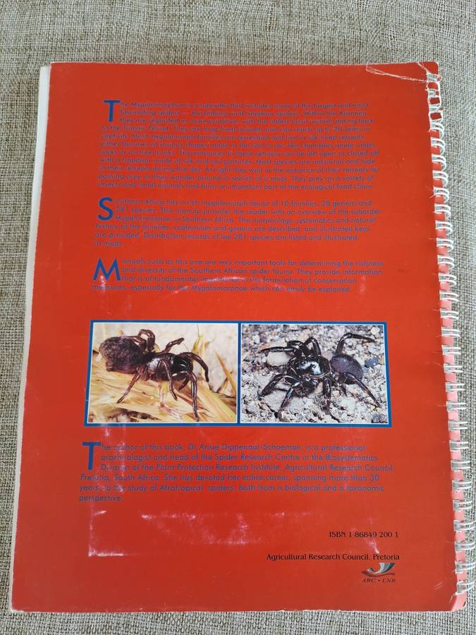 Baboon and Trapdoor Spiders of Southern Africa: An Identification Manual plus CD