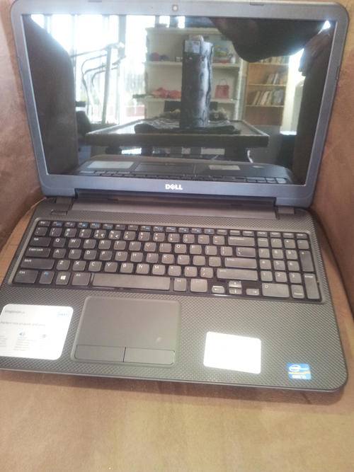 BRAND NEW Dell Inspiron i5
