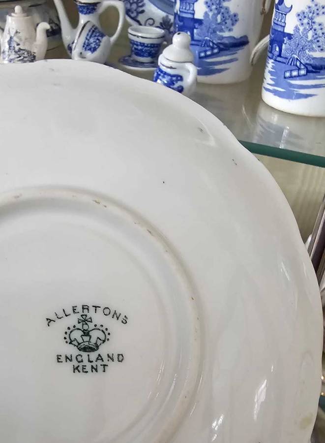 Antique Porcelain Collection Lot - (76 Pieces) - BEAUTIFUL ITEMS