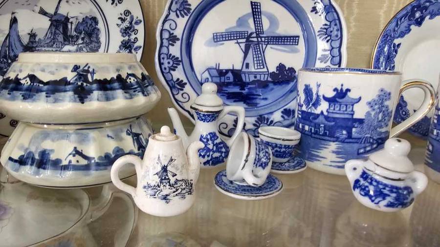 Antique Porcelain Collection Lot - (76 Pieces) - BEAUTIFUL ITEMS