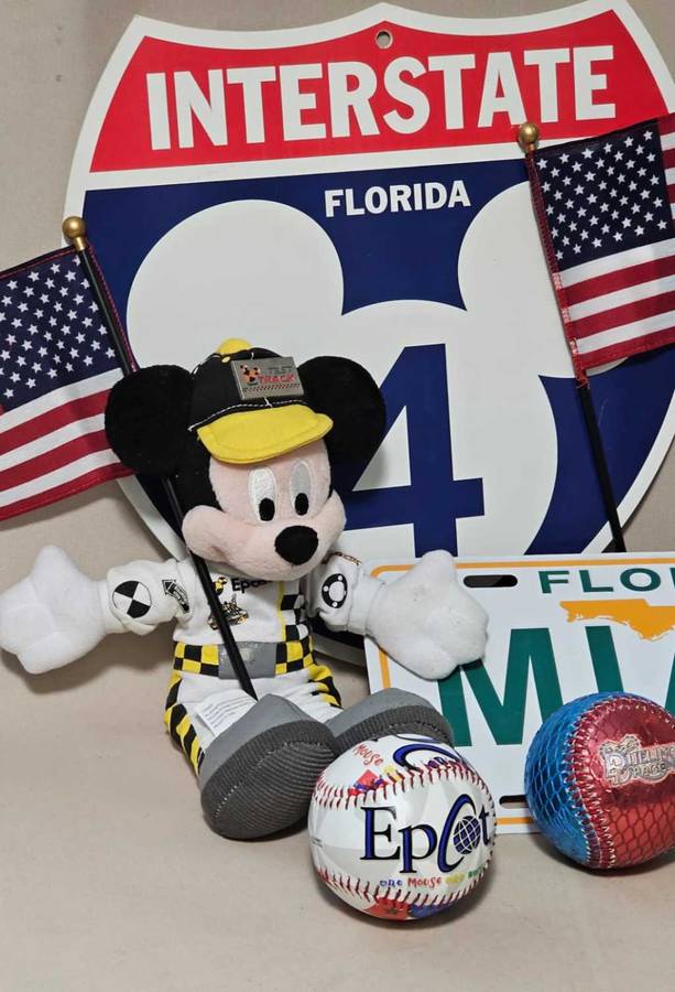 Disney Collectibles Lot - Mickey Mouse, Herbie, Base Balls (Epcot, Dragons, Star Wars) - GREAT ITEMS