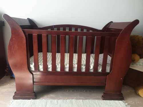Sleigh Cot & Compactum