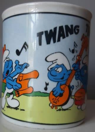 Vintage smurfs cup (2)