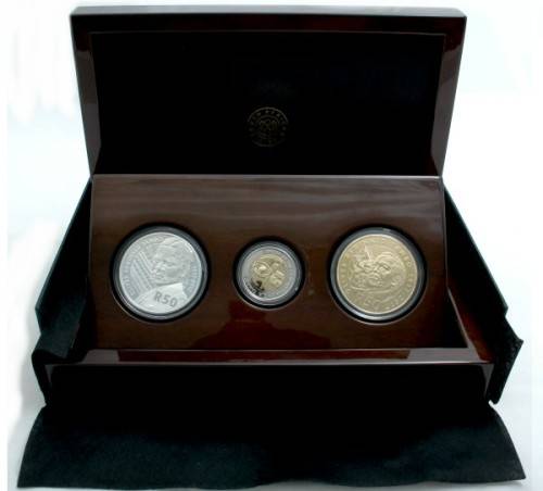 *#* 2017 Oliver Tambo 3 coin set - Max Mintage 500 !! *#*