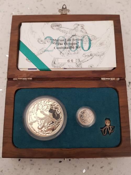 2000 SILVER MARINE LIFE SERIES OCTOPUS COMBO SET - FREE DELIVERY UNINSURED