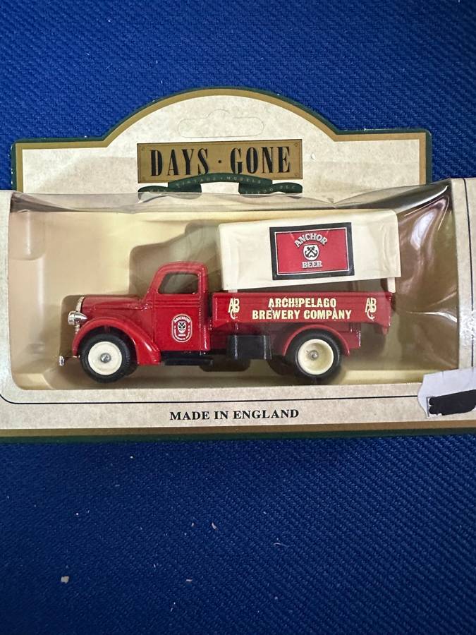 MATCHBOX TOYS