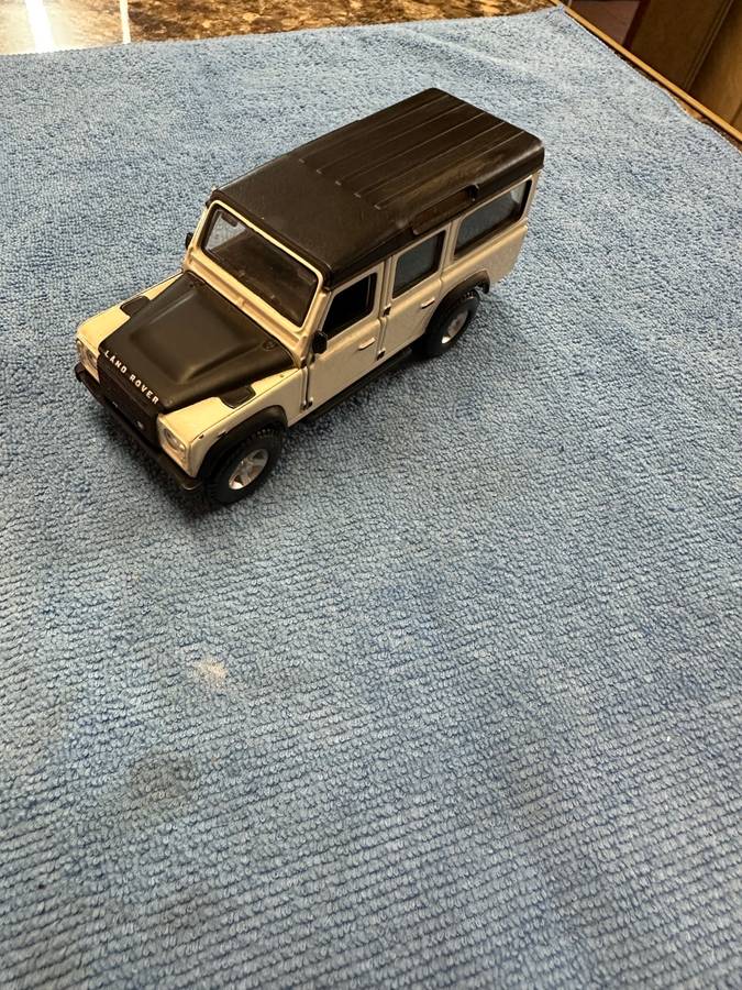 LAND ROVER