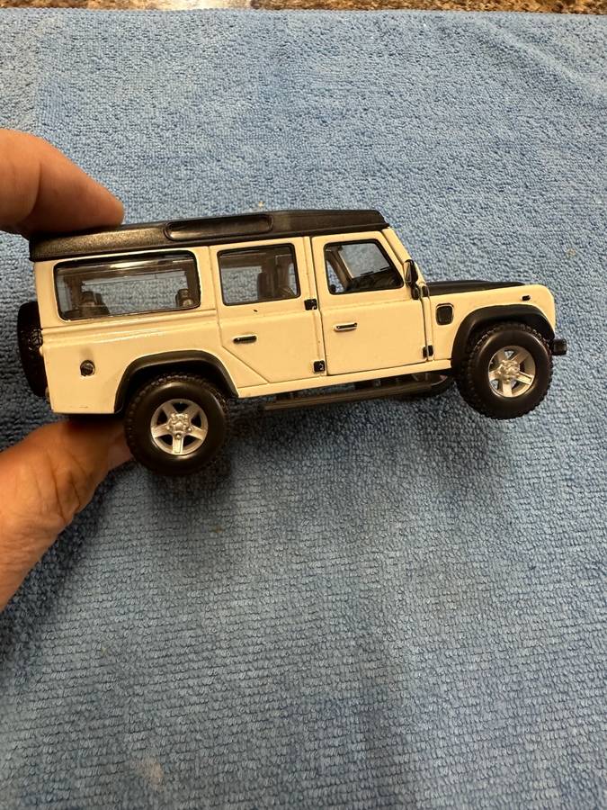 LAND ROVER