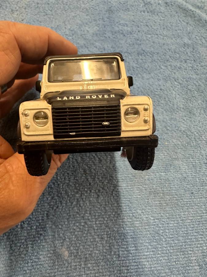 LAND ROVER