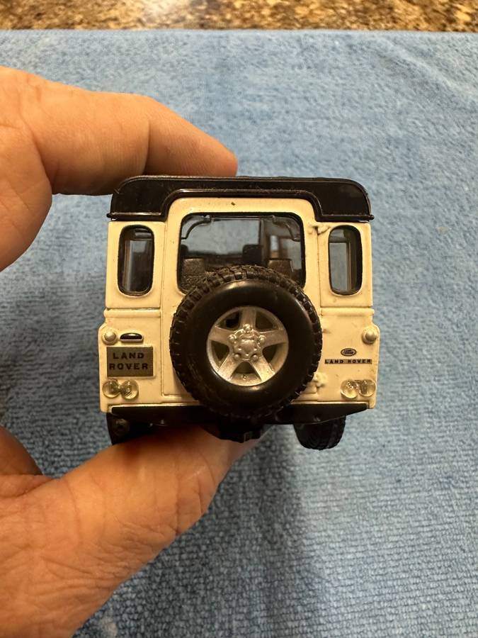 LAND ROVER