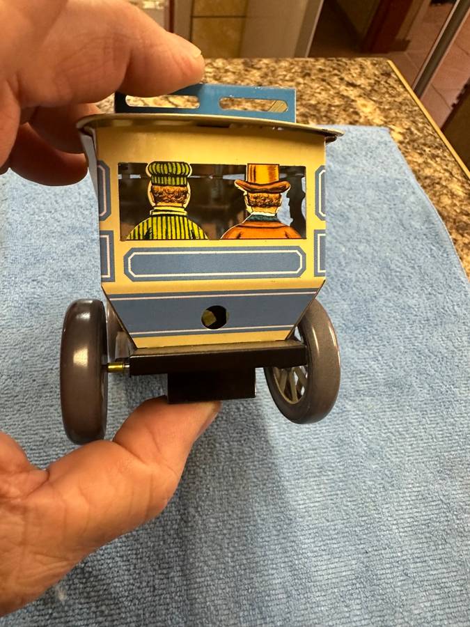 CLOCKWORK LIMOUSINE