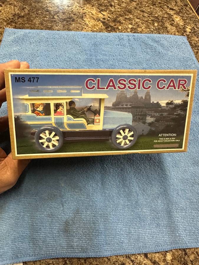 CLOCKWORK LIMOUSINE
