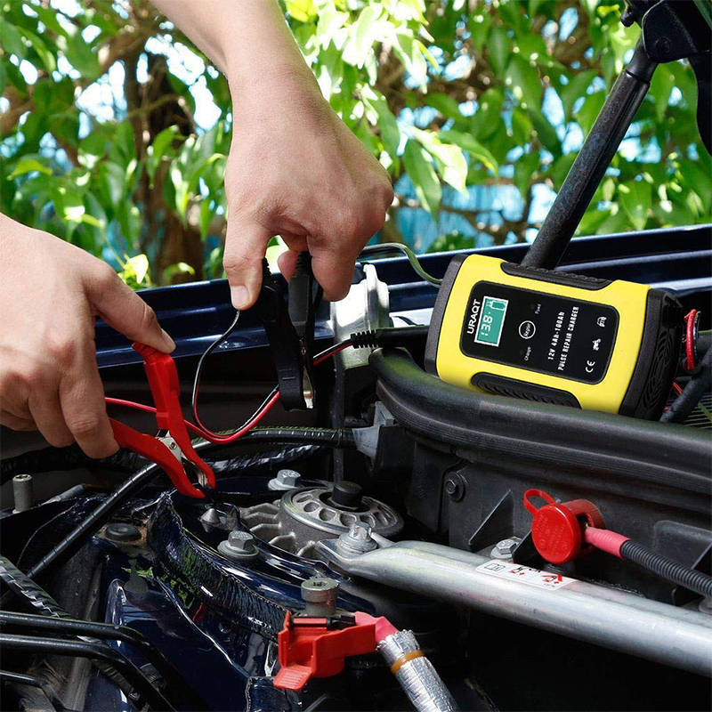 Multifunctional and convenient lead-acid charger 12V car Battery
