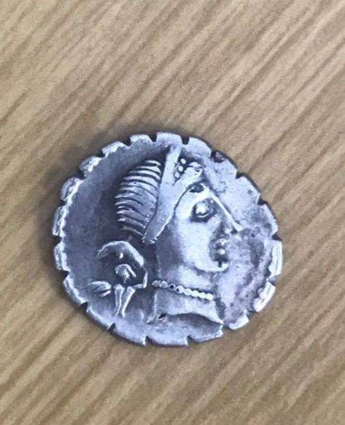 JULIUS CAESAR SILVER DENARIUS - SUPERB!