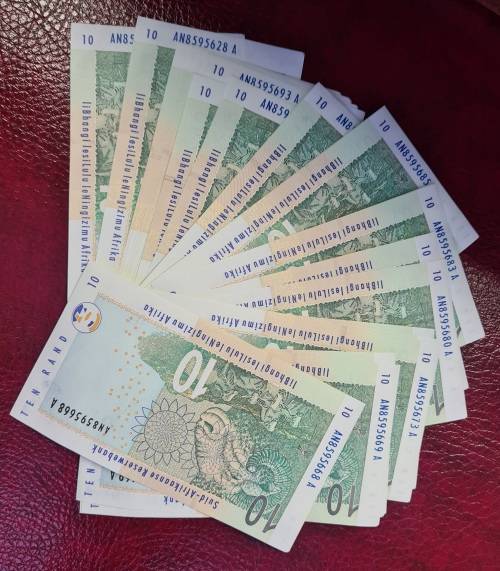 MBOWENI 1st ISSUE R10 x 25 BANKNOTES MAINLY IN NUMERICAL ORDER -UNC
