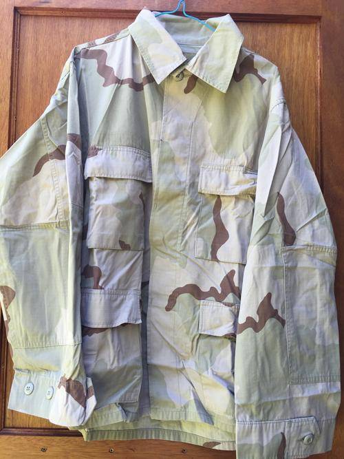 US 3-COLOR DESERT CAMO SHIRT LARGE (L/GR2)