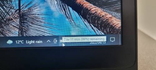 DELL LATITUDE E5570 - I5 6200U - 8GB DDR4 - 240GB SDD - 15.6 INCH - LAPTOP