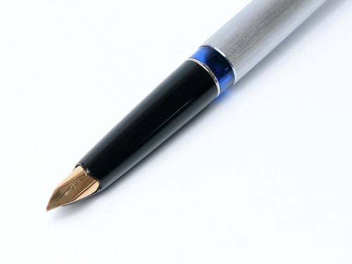Pelikan Silvexa 28 Brushed Fountain Pen