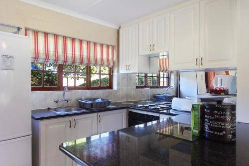 Baywater Village Sedgefield 04/09/2023 - 08/09/2023 (4nights-6 sleeper)