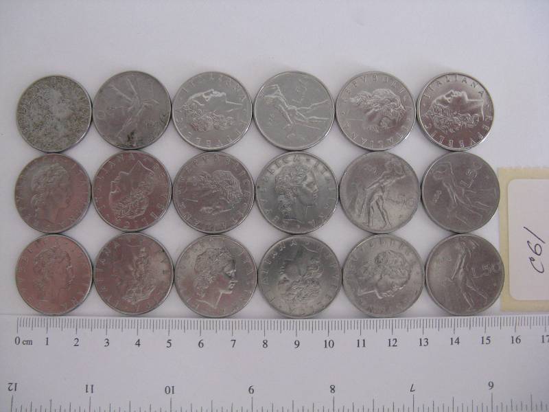 ITALY 50 LIRE COMBO. 18 UNITS. BID/COIN TO TAKE THE LOT.