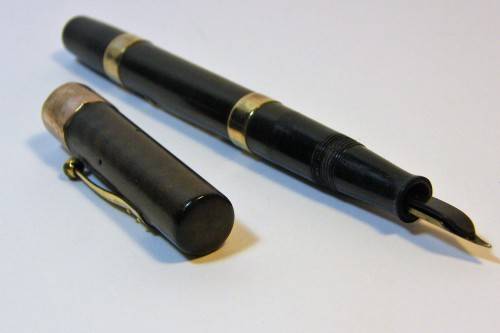 Vintage Waterman's 52 Ideal Fountain pen with 14kt nib & 9kt gold bands - needs new bladder